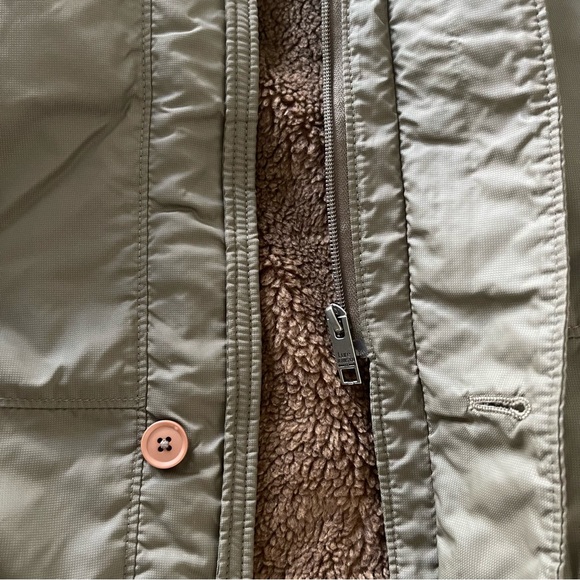 Lure Jeans Co. green bomber jacket with brown faux fur lining - Picture 5 of 13